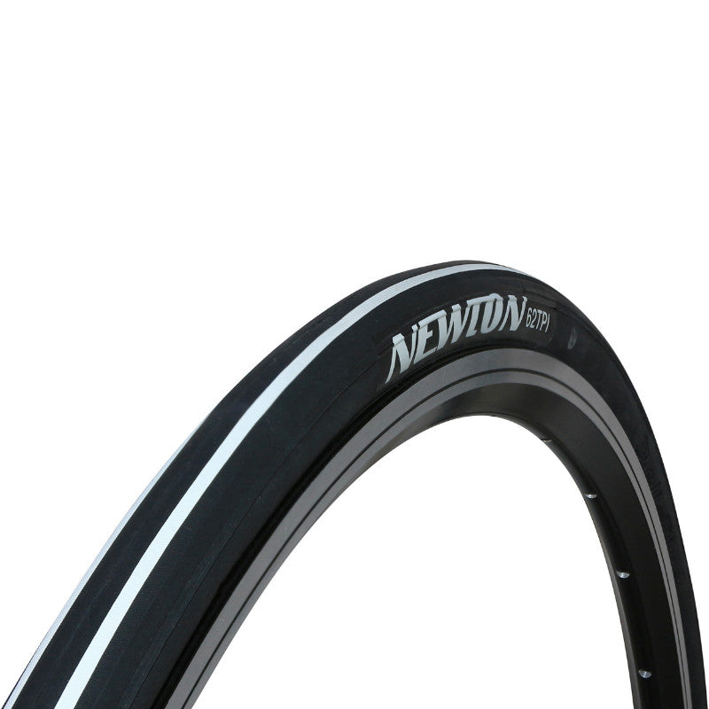 Pneu route Newton E-01 noir tringle souple – 700 x 25 Noir liserets blancs