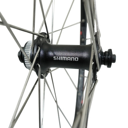 Roue avant VTC 700 ER20 disque Shimano Acera Centerlock