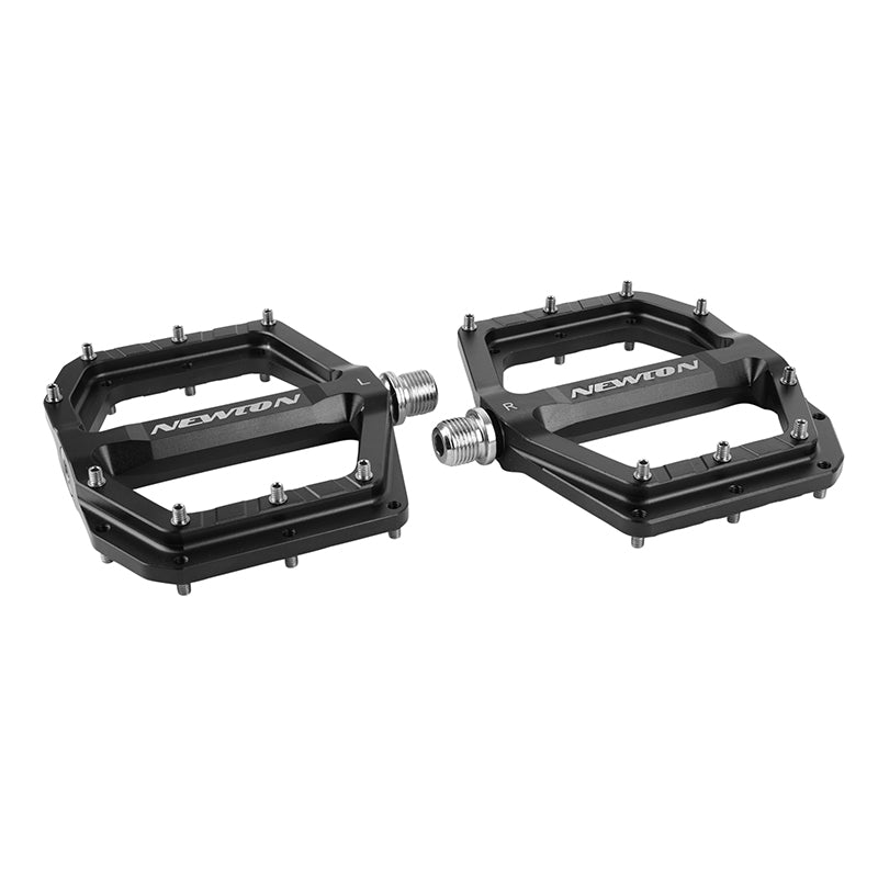 Pédales plateforme Newton alu CNC noir à picots démontables (paire) – 120 x 108 mm