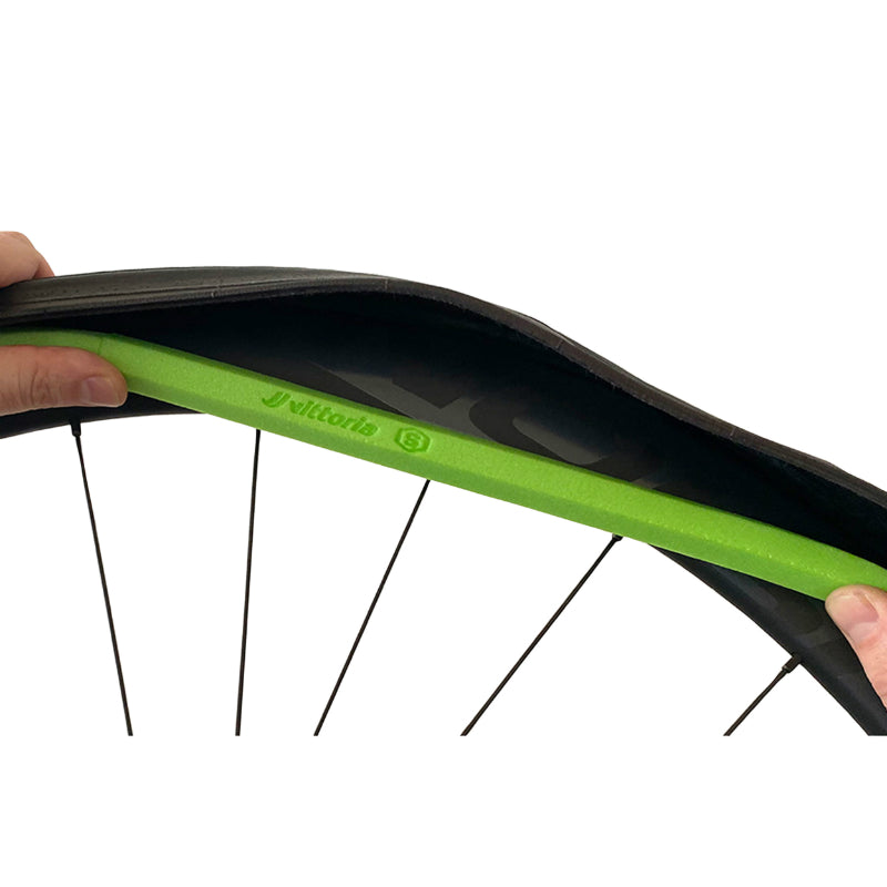 Mousses anti-crevaison route tubeless Vittoria 700 x 25 avec liquide et outil (paire) – vue 2