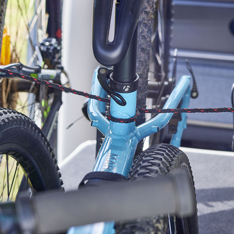 Porte-vélos intérieur de coffre Mottez pour 3 vélos – vue 3