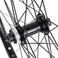Roue avant VTC-VAE 700 disque Shimano TC500 axe 15 x 100 – vue 3