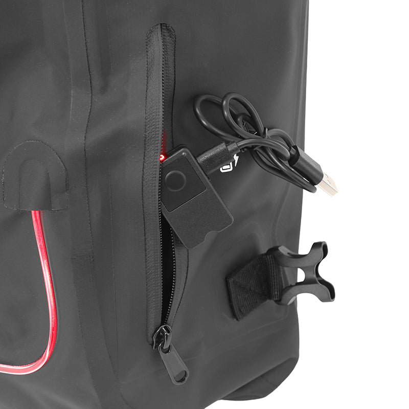 Sacoche arrière latérale sac à dos Newton à LED 22 L noir – vue 4