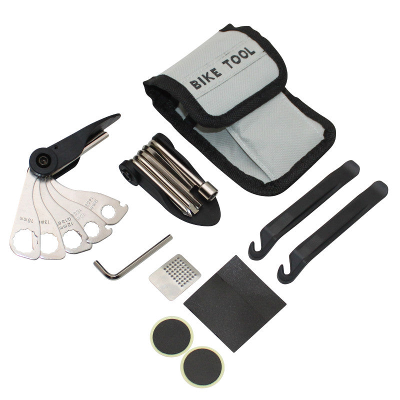 Kit de réparation P2R rustines autocollantes et outil multifonction en sacoche