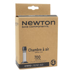 Chambre à air 700 x 35 Newton renforcée valve Schrader 48 mm