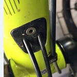 Guide-câble SPECIALIZED HOOD SCOOP, DOWNTUBE EXIT PORT, 2-CABLE COVER FOR ALLOY FRAMES, 4MM SHIFT / 5MM BRAKE, W/ BOLT
