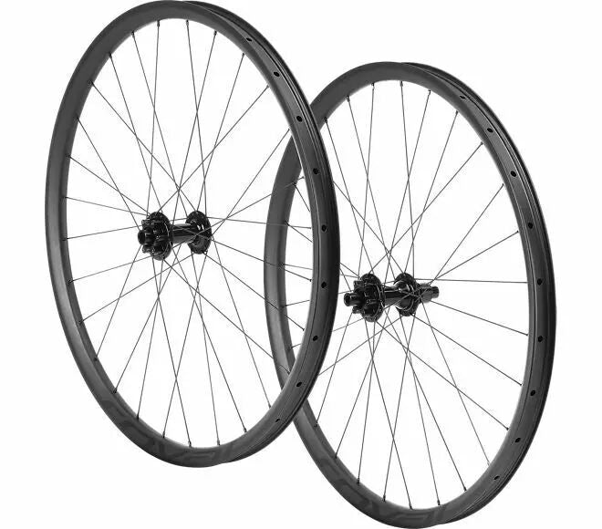 Roues SPECIALIZED TRAVERSE 29 CARBON 148 CARBON/BLK