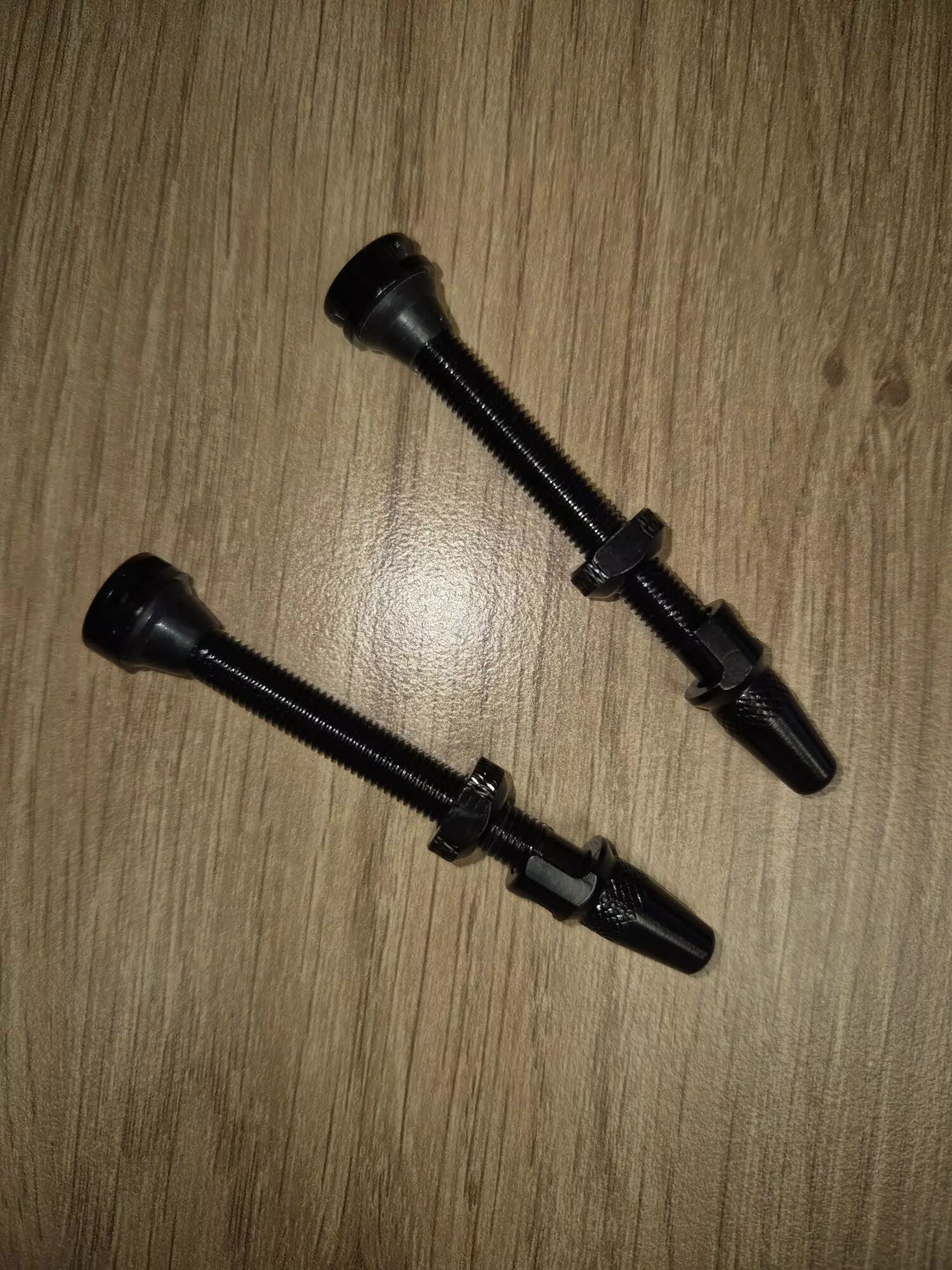 Valves Tubeless pour roues Roval Alpinist