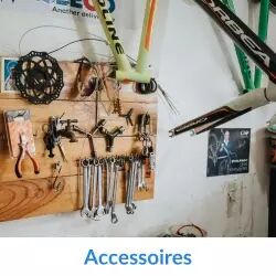 Tous les accessoires pour cyclistes chez VeloBoutiquePro.com
