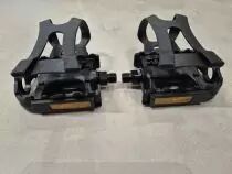 Pédales Route Composite avec Cales Pieds Filetage 9/16