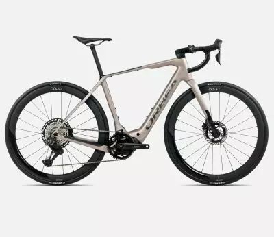 V�lo gravel �lectrique Orbea Denna M10i 2026