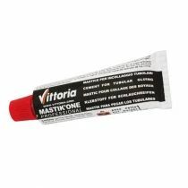 Vittoria Mastik\'One colle a boyau